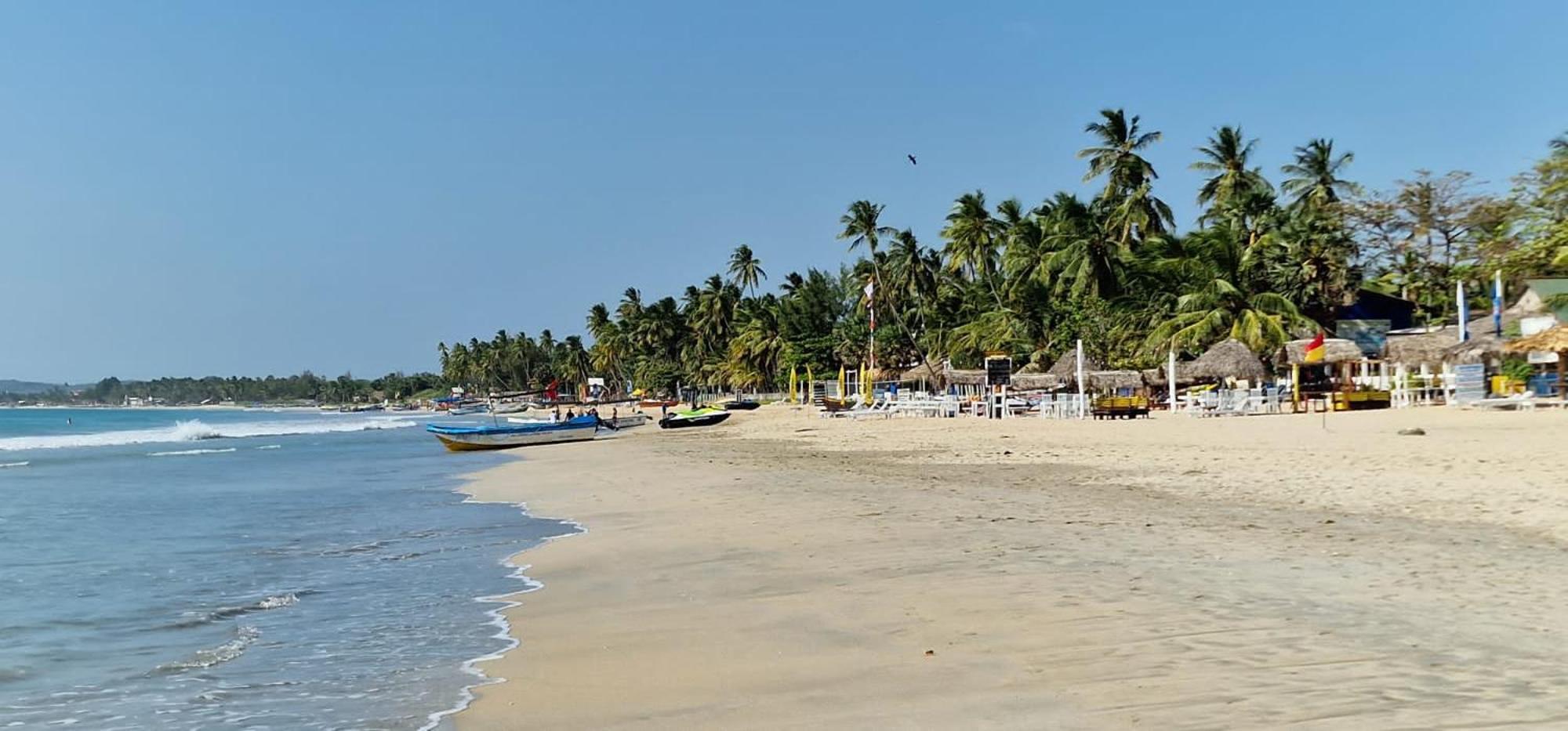 Lucky Beach Resort Trincomalee Exterior photo