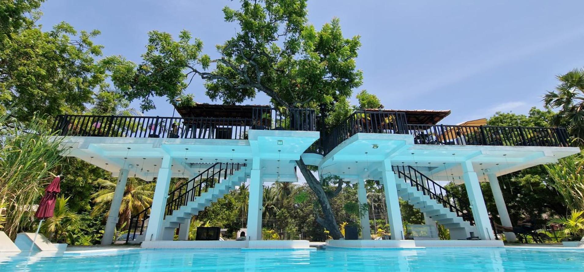 Lucky Beach Resort Trincomalee Exterior photo
